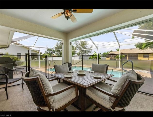 505 SE 9th PL, Cape Coral, FL 33990