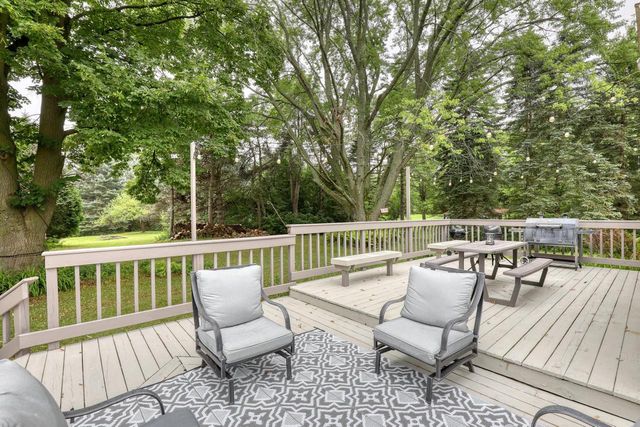1863 Washington STREET, Grafton, WI 53024
