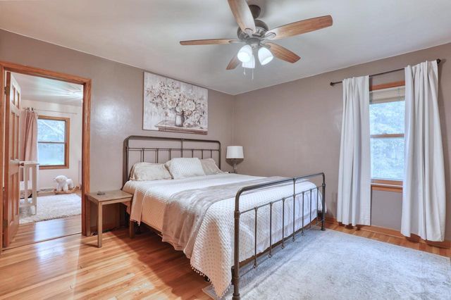 1863 Washington STREET, Grafton, WI 53024
