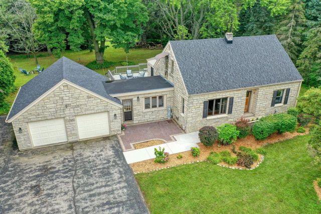 1863 Washington STREET, Grafton, WI 53024