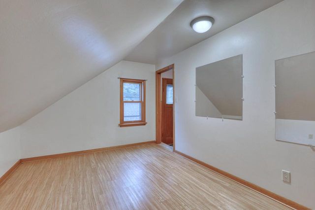 1863 Washington STREET, Grafton, WI 53024