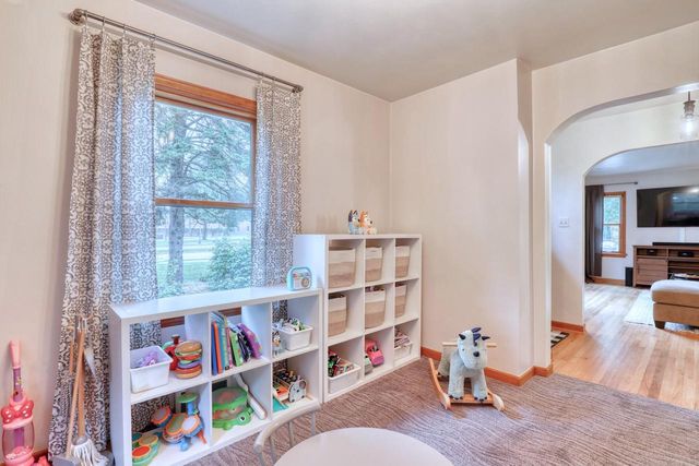 1863 Washington STREET, Grafton, WI 53024