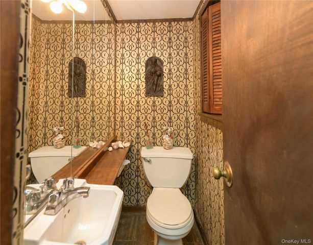 88 Prospect Street, Douglaston, NY 11363