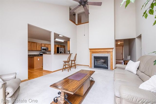 6228 Northridge Hills Drive, Brighton, MI 48116