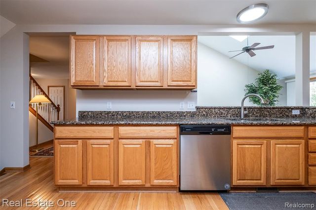 6228 Northridge Hills Drive, Brighton, MI 48116