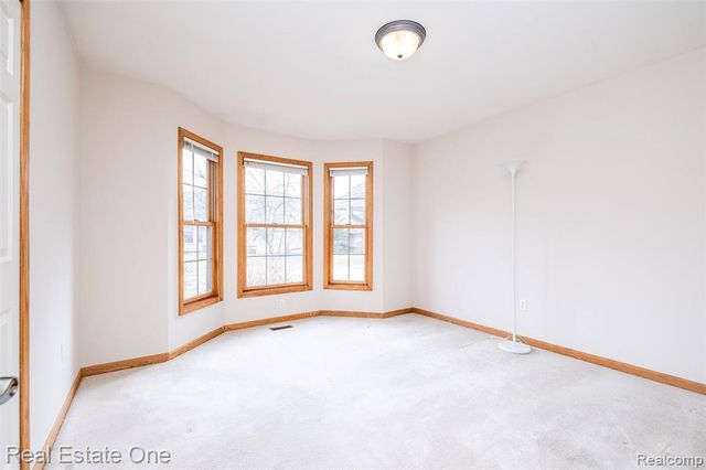 6228 Northridge Hills Drive, Brighton, MI 48116