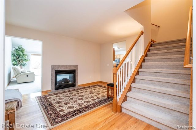 6228 Northridge Hills Drive, Brighton, MI 48116