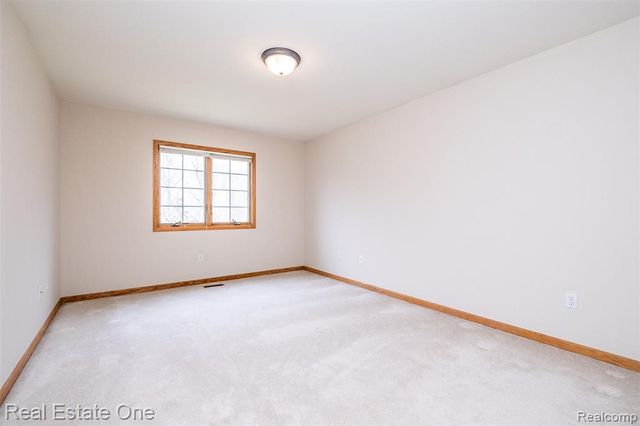 6228 Northridge Hills Drive, Brighton, MI 48116