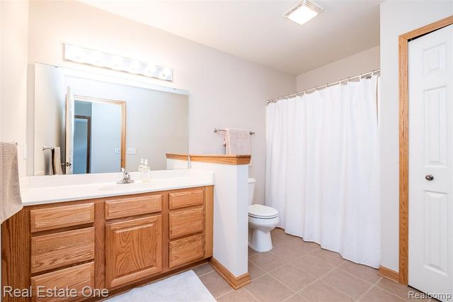 6228 Northridge Hills Drive, Brighton, MI 48116