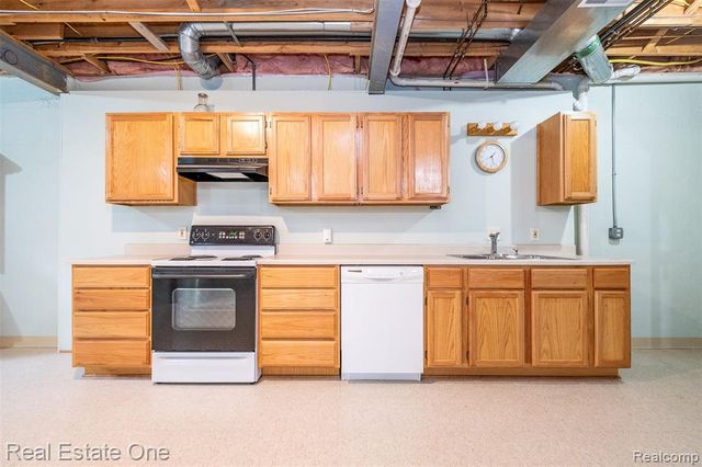 6228 Northridge Hills Drive, Brighton, MI 48116