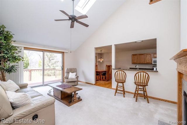 6228 Northridge Hills Drive, Brighton, MI 48116