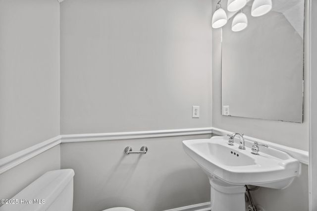 3426 Westgate Drive, Greenville, NC 27834