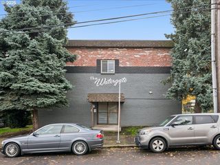 10 S PORTER St, Portland, OR 97201
