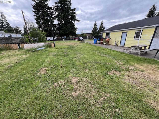 2305 CARLSON Rd, Vancouver, WA 98661