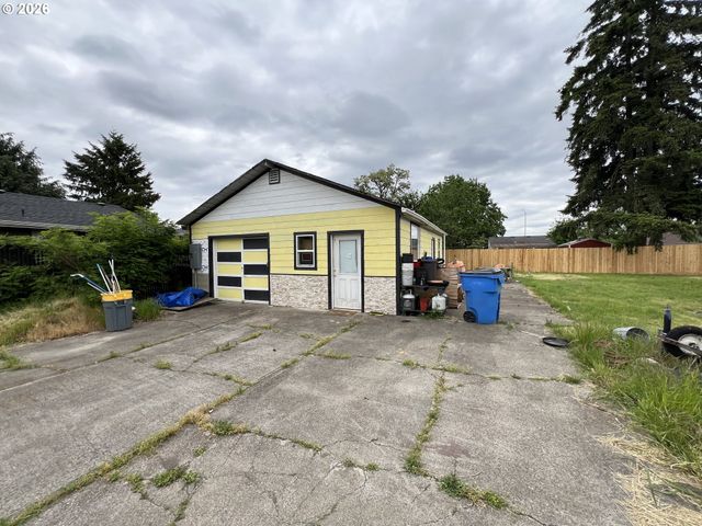 2305 CARLSON Rd, Vancouver, WA 98661