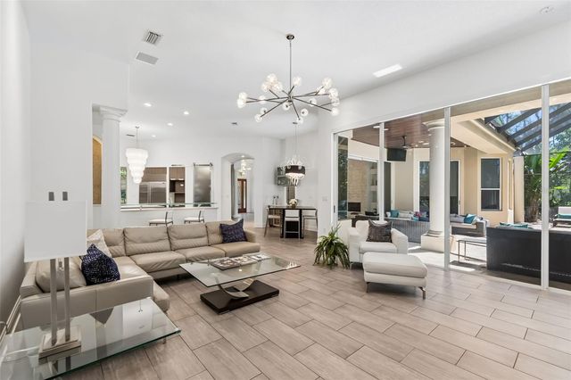 17008 MADRES DE AVILA, Tampa, FL 33613