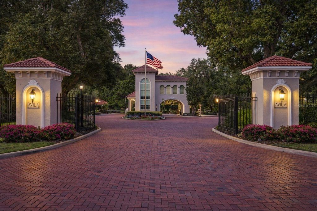 Image 37 of property listing at 17008 MADRES DE AVILA, Tampa, FL 33613