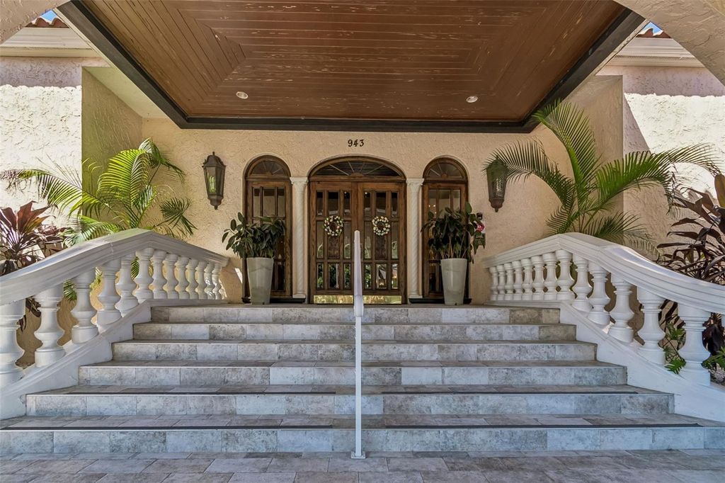 Image 45 of property listing at 17008 MADRES DE AVILA, Tampa, FL 33613