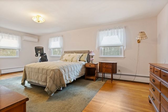 23 Bentley Ln, Chelmsford, MA 01824