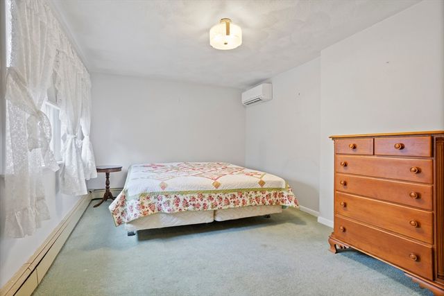 23 Bentley Ln, Chelmsford, MA 01824