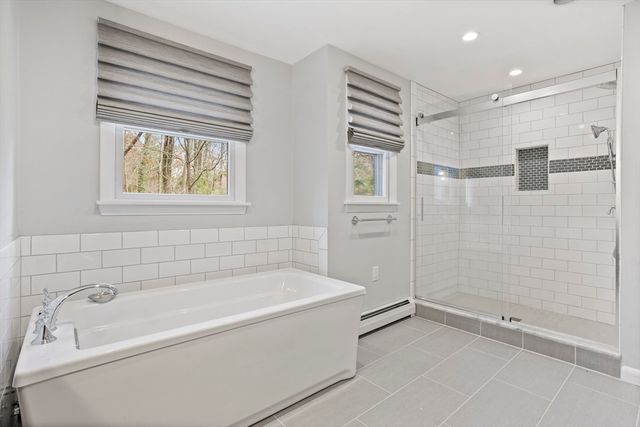 23 Bentley Ln, Chelmsford, MA 01824