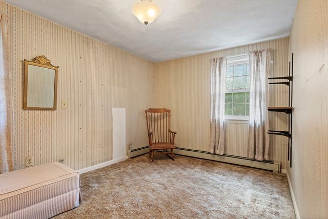 23 Bentley Ln, Chelmsford, MA 01824