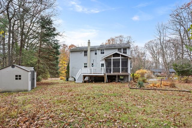 23 Bentley Ln, Chelmsford, MA 01824