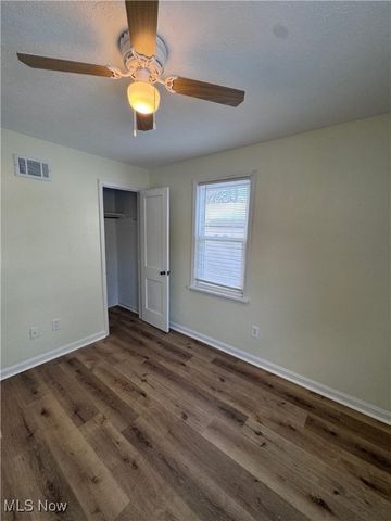 196 S Point Drive, Avon Lake, OH 44012