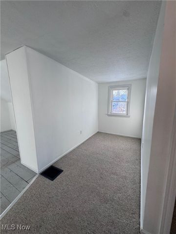 196 S Point Drive, Avon Lake, OH 44012