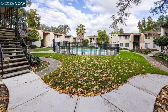 975 Murrieta Blvd, Livermore, CA 94550