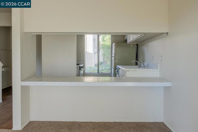 975 Murrieta Blvd, Livermore, CA 94550