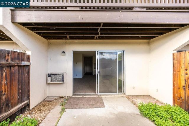 975 Murrieta Blvd, Livermore, CA 94550