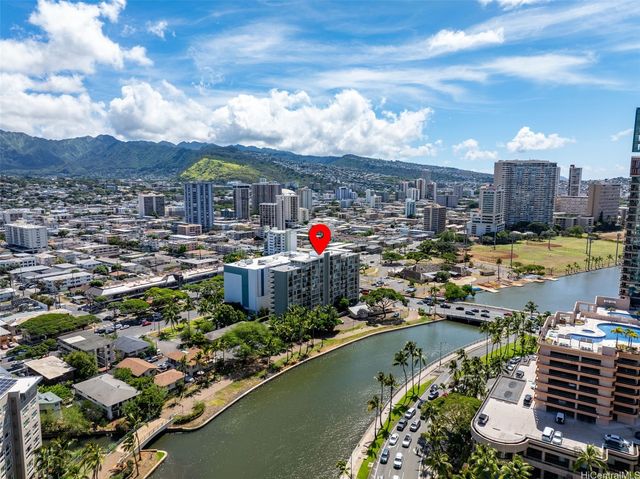 620 Mccully Street 308, Honolulu, HI 96826