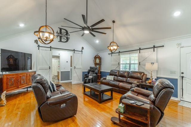 7354 County Road 44, Fort Payne, AL 35968