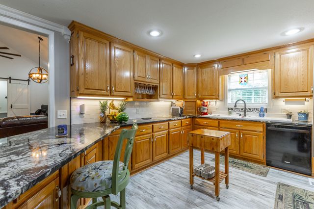 7354 County Road 44, Fort Payne, AL 35968