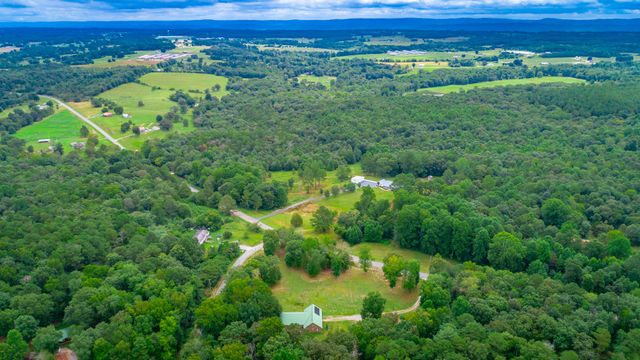 7354 County Road 44, Fort Payne, AL 35968