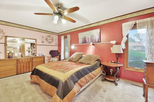 9117 W Westport St, Wichita, KS 67212