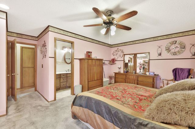 9117 W Westport St, Wichita, KS 67212