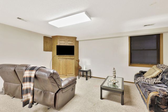 9117 W Westport St, Wichita, KS 67212