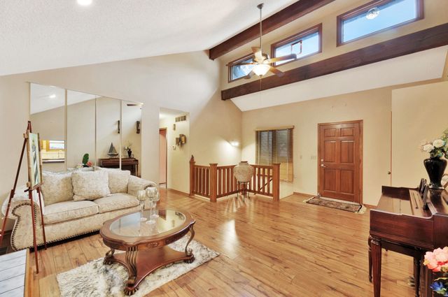 9117 W Westport St, Wichita, KS 67212