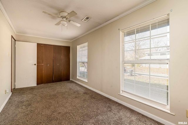 407 W ILLINOIS Avenue, Carterville, IL 62918