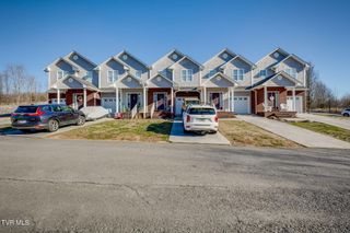 200 Deck Lane, 802, Blountville, TN 37617
