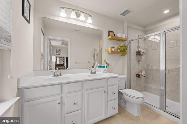 180 NATHAN DR, Cinnaminson, NJ 08077