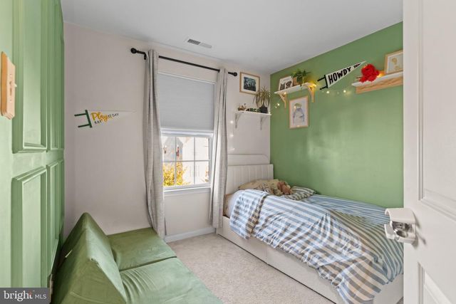 180 NATHAN DR, Cinnaminson, NJ 08077