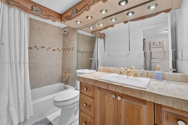 2030 S Ocean Drive 723, Hallandale Beach, FL 33009