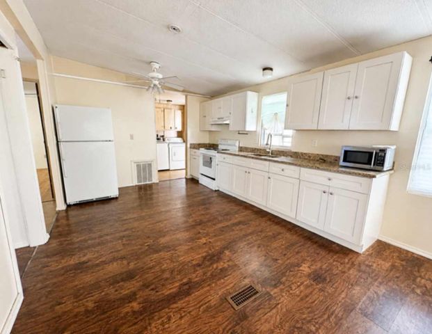 1925 MARY LANE, Holiday, FL 34690