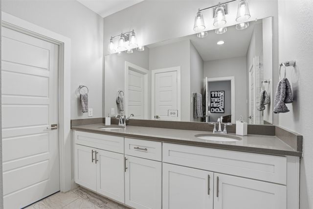 2804 Addison Park Lane, Fort Worth, TX 76110