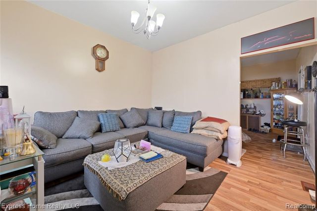 3237 Trowbridge Street, Hamtramck, MI 48212