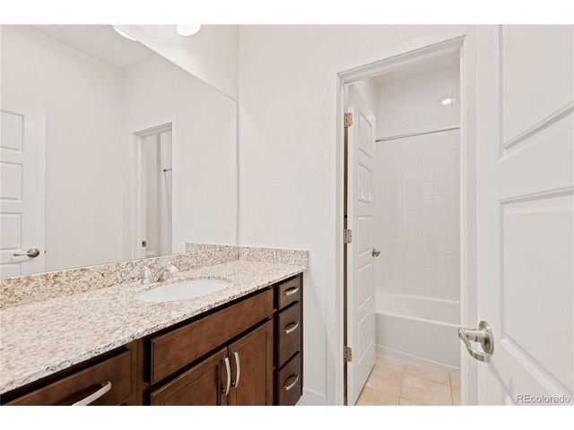 2595 Joliet St, Aurora, CO 80010