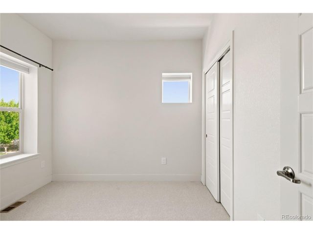 2595 Joliet St, Aurora, CO 80010